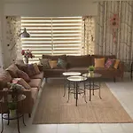 Вилла Le Beau Souvenir, Noiseux
