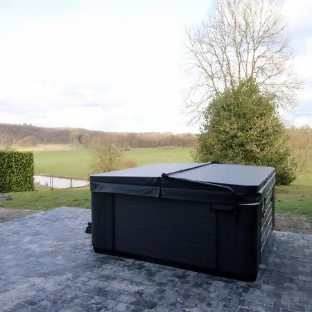 Villa Le Beau Souvenir, Noiseux