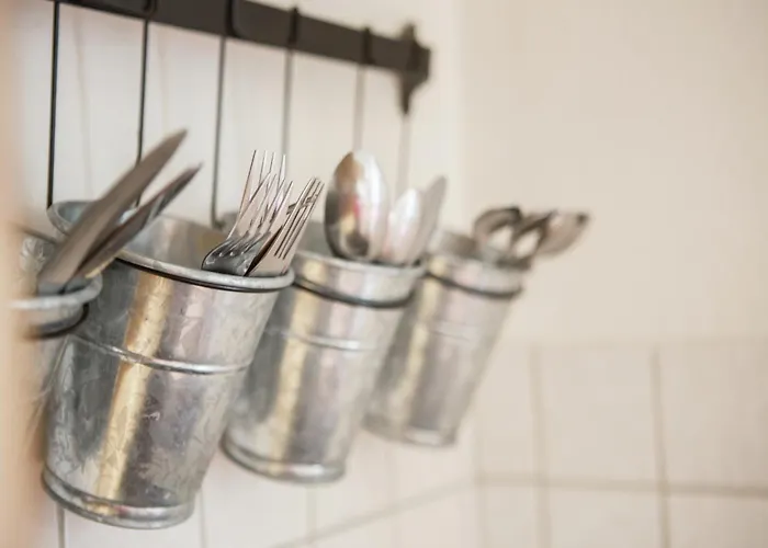 ヴィラ Le Beau Souvenir, Noiseux